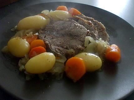 recette " Rôti de veau light en cocotte... aux petits légumes... cuit au four..."