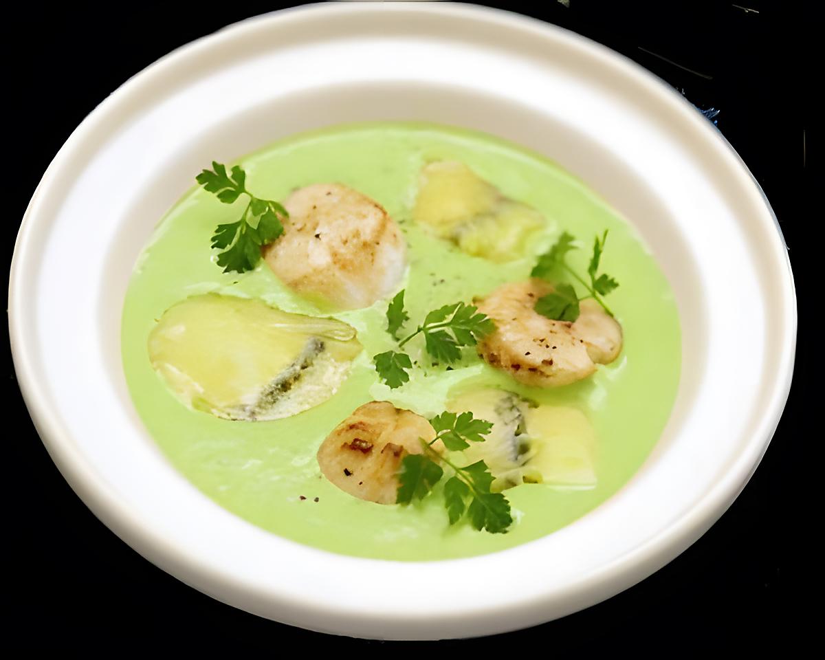 recette Velouté de petits pois au morbier et aux  noix de st jacques