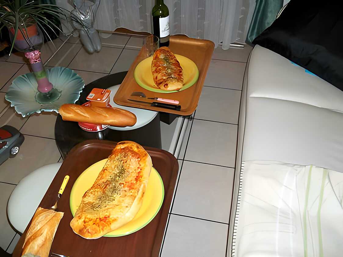 Recette de Pizza blanc de poulet ,jambon blanc et fumee