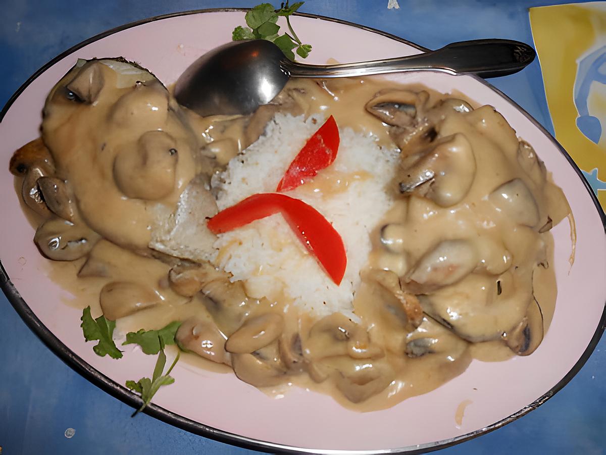 recette Darnes de lieu jaune sauce champignons