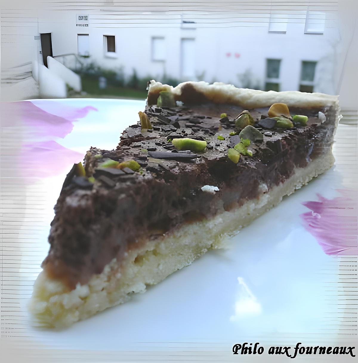 recette Tarte mousseuse au chocolat & poires poêlées au miel