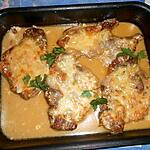 recette Cotes de porc au cantal rapé