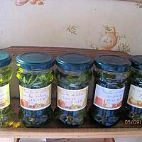 recette Huile d'olive parfumée aux aromates.