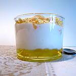 recette Meringue de yaourt à l'ananas et au confit de mimosa