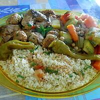 recette COUSCOUS  AU  LAPIN  ET  BOULETTES  DE  MERGUEZ