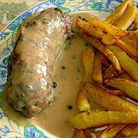 recette Andouillette (porc et veau au genièvre) frites et sauce aux 3 poivres