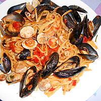 recette TAGLIOLINI   AUX  MOULES  ET PALOURDES