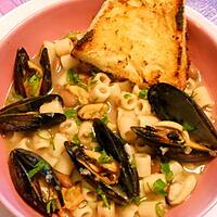 recette SOUPE  HARICOTS  PATES  ET  MOULES