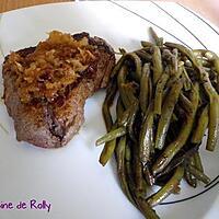 recette Faux-filet de boeuf, fondue d'oignons à la bière