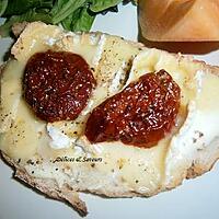 recette Tartines au camembert et tomates séchées