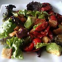 recette Salade de tomates et d'avocats au chorizo