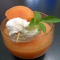 recette SOUPE DE MELON, CHEVRE ET BASILIC (OU MENTHE)