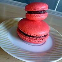 recette Macarons au chocolat noir et framboise