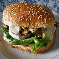 recette Burger poulet, chèvre, miel