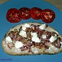 recette Bruschetta lardons, vache qui rit et oignons