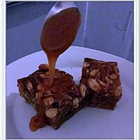 recette Brownies cacahuètes et sauce caramel façon "snickers"