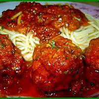 recette Lundi 9 février 2009 Boulettes de boeuf de mon enfance à la sauce tomate.