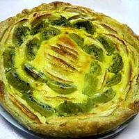 recette Tarte aux pommes et kiwis à la crème.