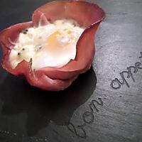 recette Oeuf en nid de jambon au roquefort