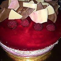 recette Entremet mousse framboise et chocolat blanc