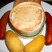 recette Fondue vacherin mont d or aux saucisses fumées