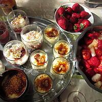 recette dessert créme brulée ,, verrines fraises et