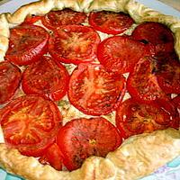 recette quiche au boursin ail et fines herbe et à la tomate