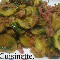 recette Sauté de rondelles de courgettes viandes hachée.