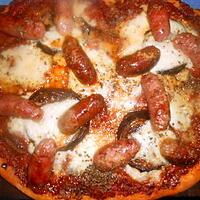 recette Pizza au trois saucisses