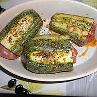 recette COURGETTES FARCIES A LA SAUCISSE DE TOULOUSE