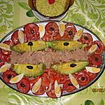 recette Gondoles d'avocats sur mer de tomates et mayo maison .