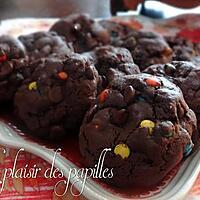 recette ~Biscuits au chocolat noir garnis aux M&M's~