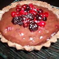 recette Tartelettes chocolat & fruits rouges avec pâte sablée au chocolat