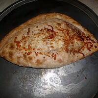 recette Pizza calzone classique ( mozzarella,jambon,oeuf)