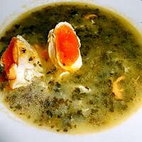 recette SOUPE AUX BLETTES SAUVAGES ET OEUFS