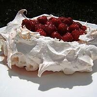 recette Pavlova aux framboises et gelée de lavande