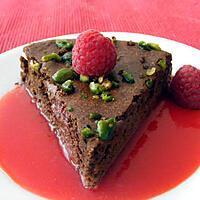 recette Moelleux mousseux choco-pistache et son coulis de framboises vanillé