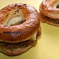 recette Mini bagels au maroilles et confit d'oignons