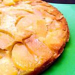 recette GATEAU RENVERSÉ AUX POMMES (OU POIRES)