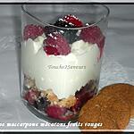 recette Verrine mascarpone fruits rouges macaron