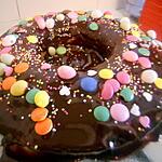 recette Gâteau couronne aux amandes glaçage au chocolat bonbons