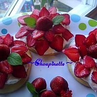 recette ~Petits gâteaux éponge à la crème et aux fraises~ 