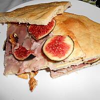 recette PIZZA SANDWICH JAMBON FIGUES