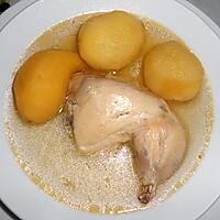 recette POULET AU BOUILLON DE LEGUMES FRAIS ET POMMES DE TERRE