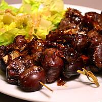 recette BROCHETTES DE GESIERS DE CANARD et COMPOTEE D'OIGNONS