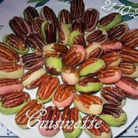 recette Noix de Pécan à la pâte d'amandes.
