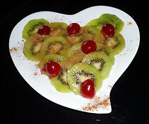 carpaccio de kiwi aux cerises confites