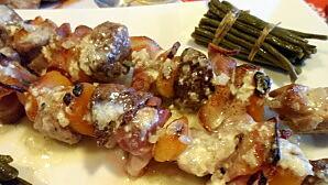 Brochettes-de-filet-mignon-aux-abricots-assiette-copie-1.jpg