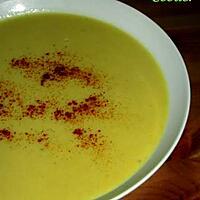 recette Potage aux courgettes et lentilles corail avec une petite touche d'exotisme...