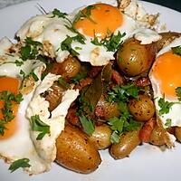 recette GRENAILLES AU LAURIER ET LARDONS OEUFS AU PLAT